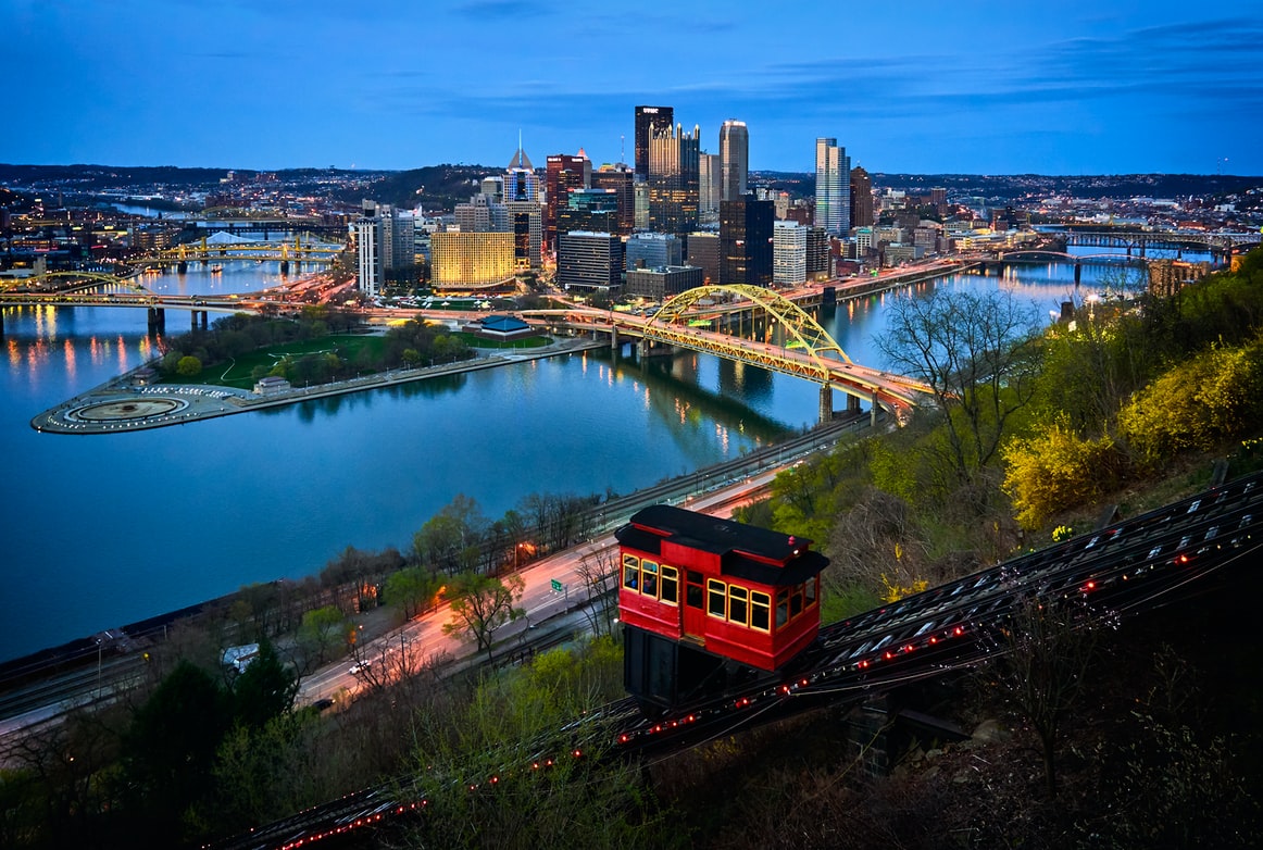 evening view of duquesne incline and car